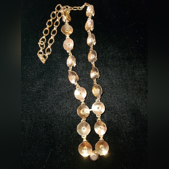 Vintage Textured Saucer Fall Rhinestone "V" Necklace Bolo Style 16 Inch 1970's - Picture 6 of 11